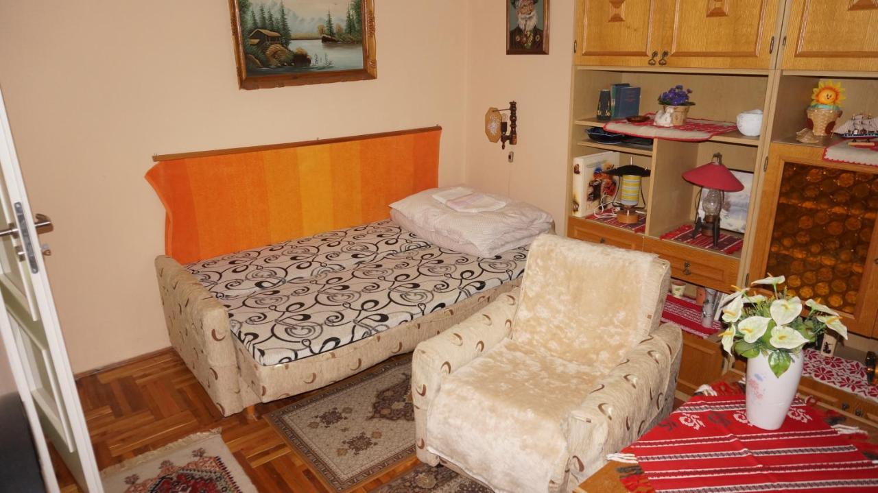 Sunny Apartman Nyiregyhaza Bagian luar foto